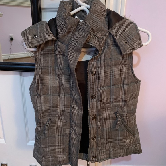 Aeropostale Down-filled Vest